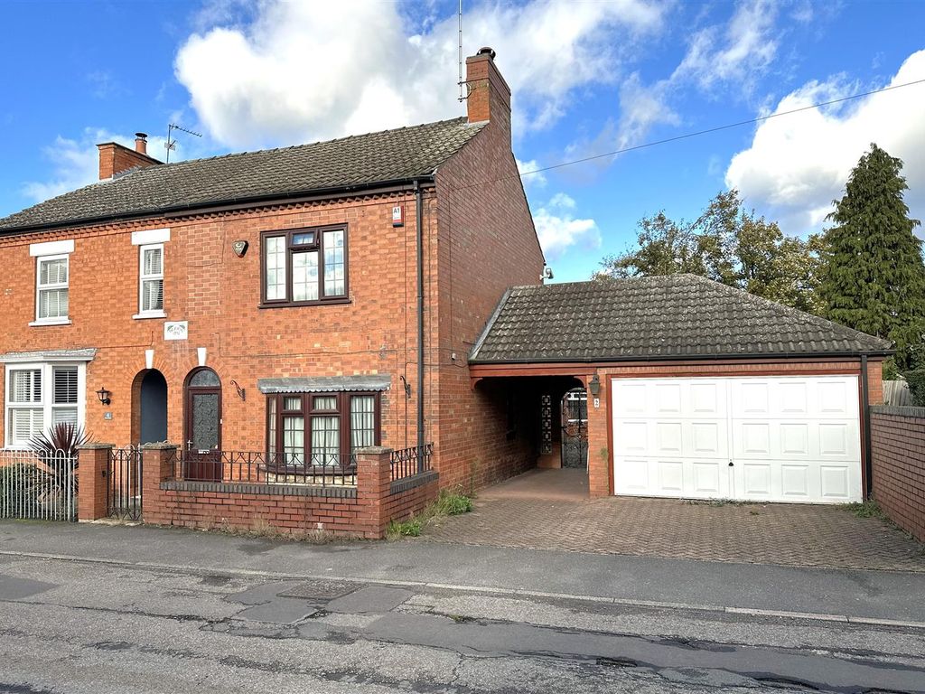 3 bed semidetached house for sale in Grove Street, New Balderton