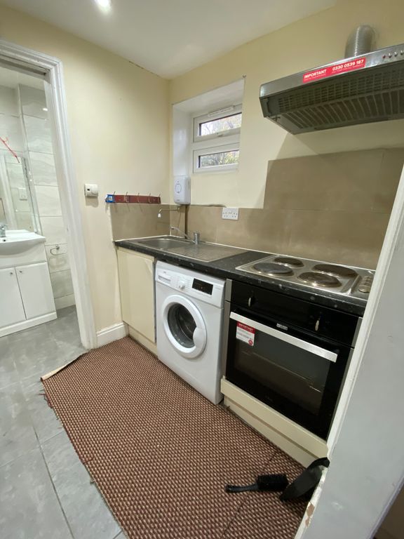 1 bed flat to rent in Montague Road, Hounslow TW3 Zoopla
