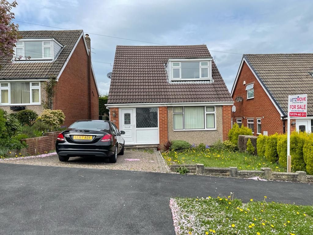 3 bed detached house for sale in Dalecroft Rise, Bradford, West Yorkshire BD15 Zoopla