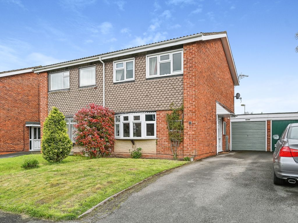 3 bed semidetached house for sale in Blythe Road, Stafford