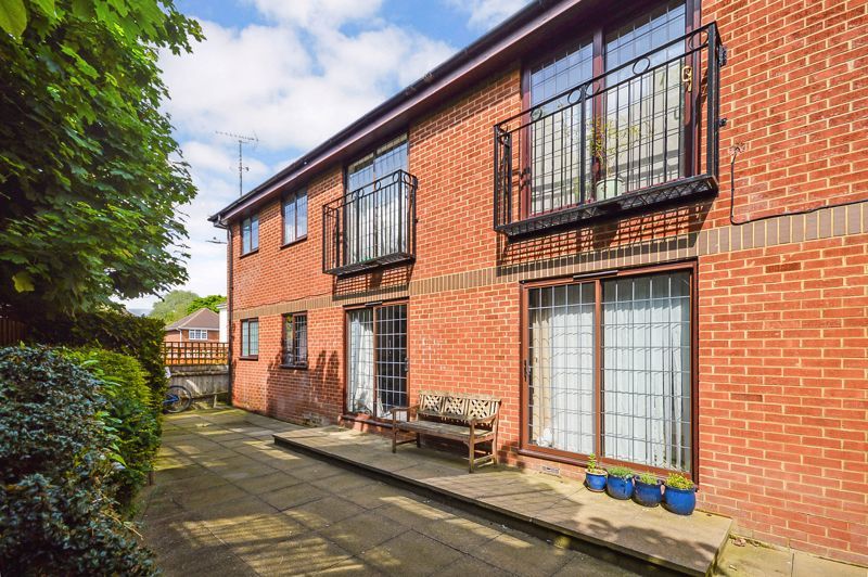 2 bed flat for sale in Swan Mews, Wharf Road, Wendover, Aylesbury HP22