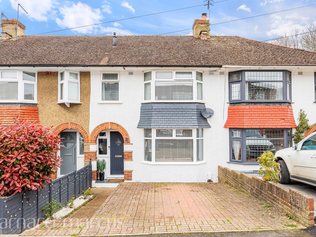 3 bed terraced house for sale in Prince Albert Square, Redhill RH1, £450,000 Zoopla