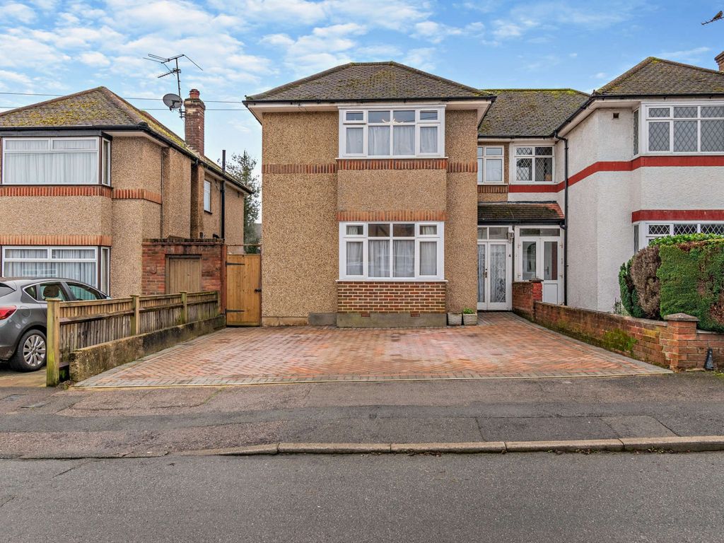 4 bed semidetached house for sale in Ludlow Way, Croxley Green, Rickmansworth WD3, £725,000