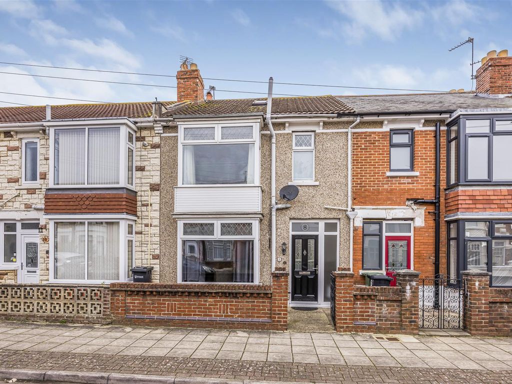 4 bed terraced house for sale in Romsey Avenue, Portsmouth PO3, £