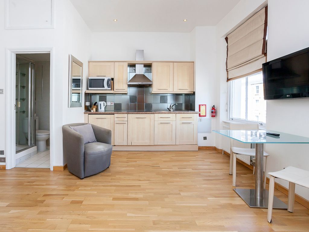 Studio to rent in St Stephens Gardens, Bayswater / Royal Oak W2 Zoopla