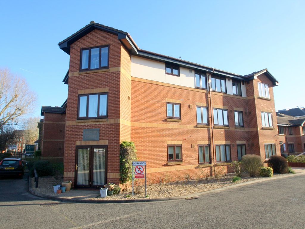 Albany Place, Egham TW20  