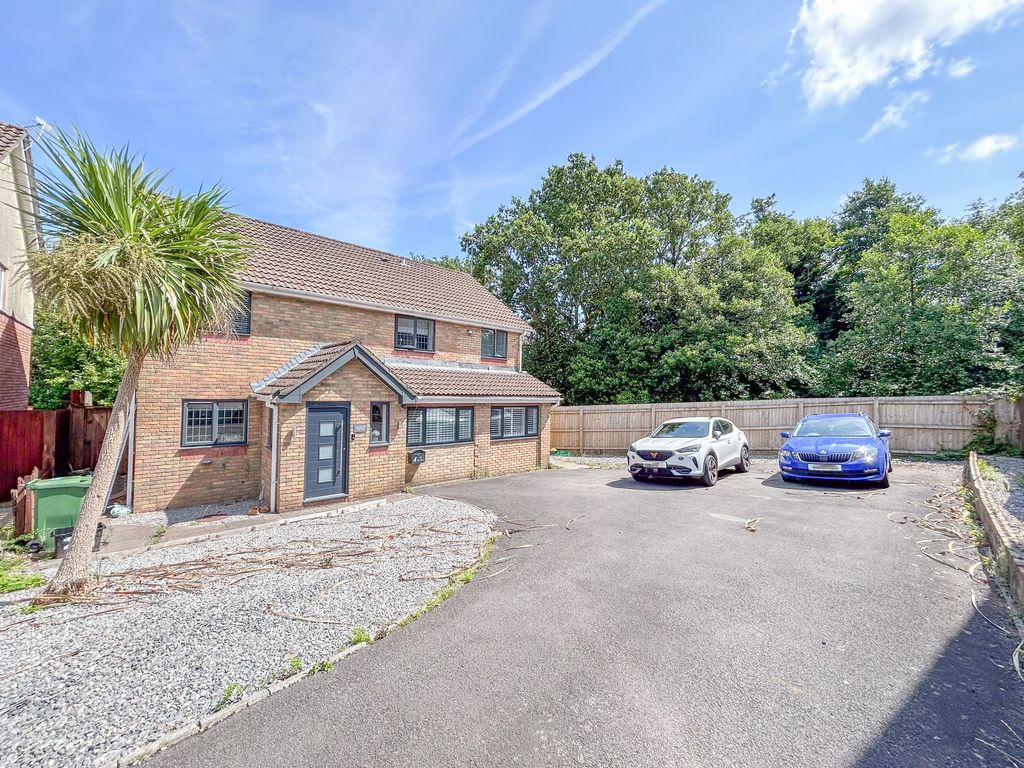 3 bed detached house for sale in Pensarn Way, Henllys NP44 Zoopla