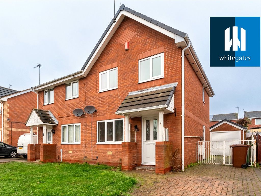 3 bed semidetached house for sale in The Leys, South Kirkby