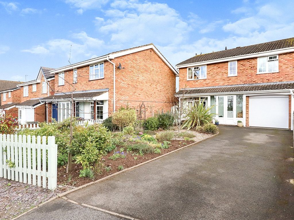 4 bed detached house for sale in Adwalton Road, Perton Wolverhampton