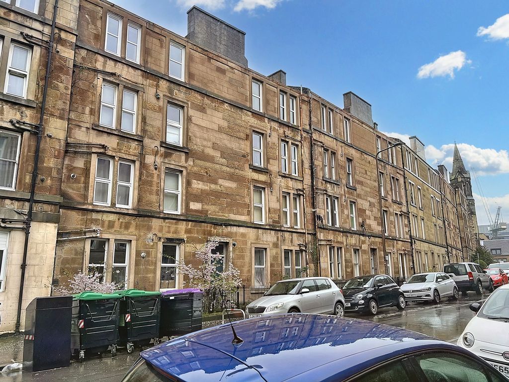 1 bed flat for sale in Caledonian Crescent, Edinburgh EH11, £140,000