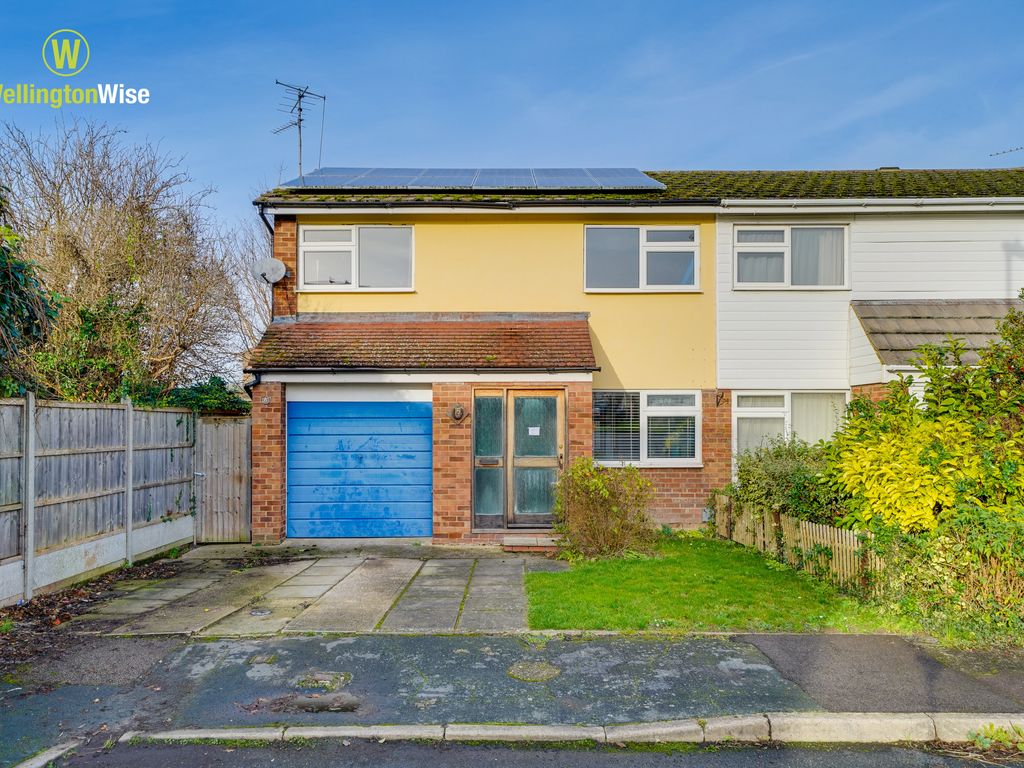 3 bed semidetached house for sale in Beechwood Avenue, Melbourn