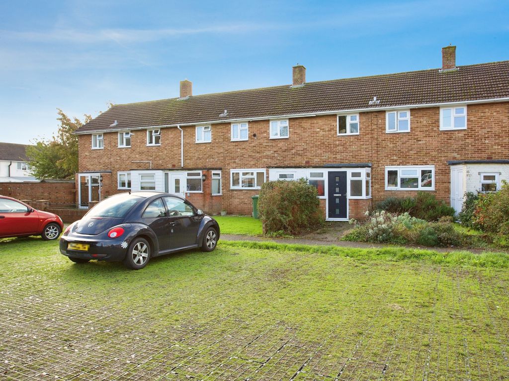 3 bed terraced house for sale in Crookham Road, Southampton SO19, £