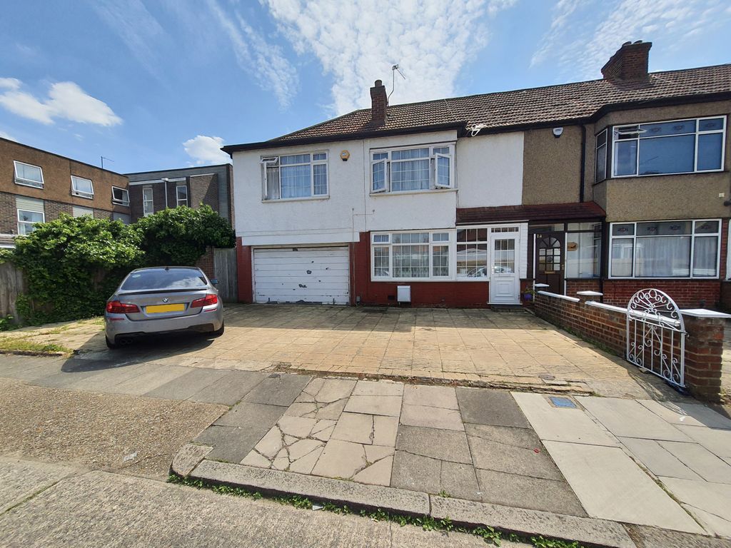 Eastbrook Avenue, Edmonton N9