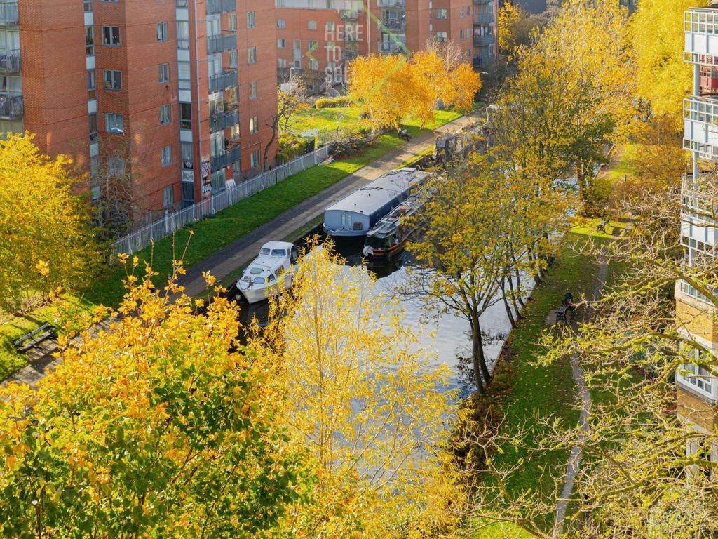 1 bed flat for sale in Finch Lodge, Carlton Gate, London W9, £400,000