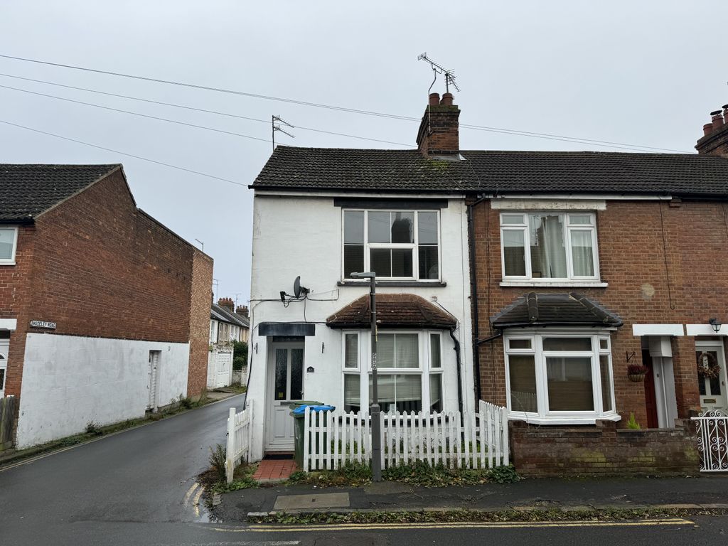 1 bed flat for sale in 46A Chiltern Street, Aylesbury, Buckinghamshire