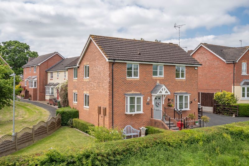 4 bed detached house for sale in Robins Lane, Redditch B97 Zoopla