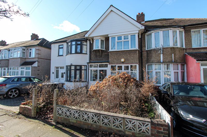 2 bed terraced house for sale in Rutland Road, Southall UB1, £365,000