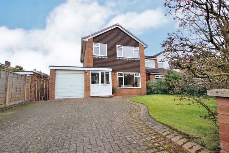 3 bed detached house for sale in Quarry Close, Heswall, Wirral CH61