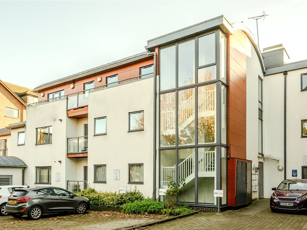 1 bed flat for sale in Becketts Wharf, Lower Teddington Road, Hampton