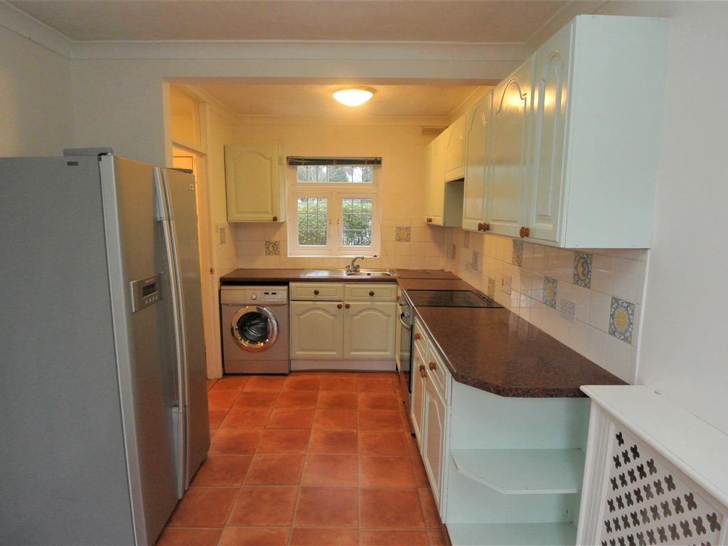 3 bed semidetached house to rent in Grotto Road, Weybridge KT13, £