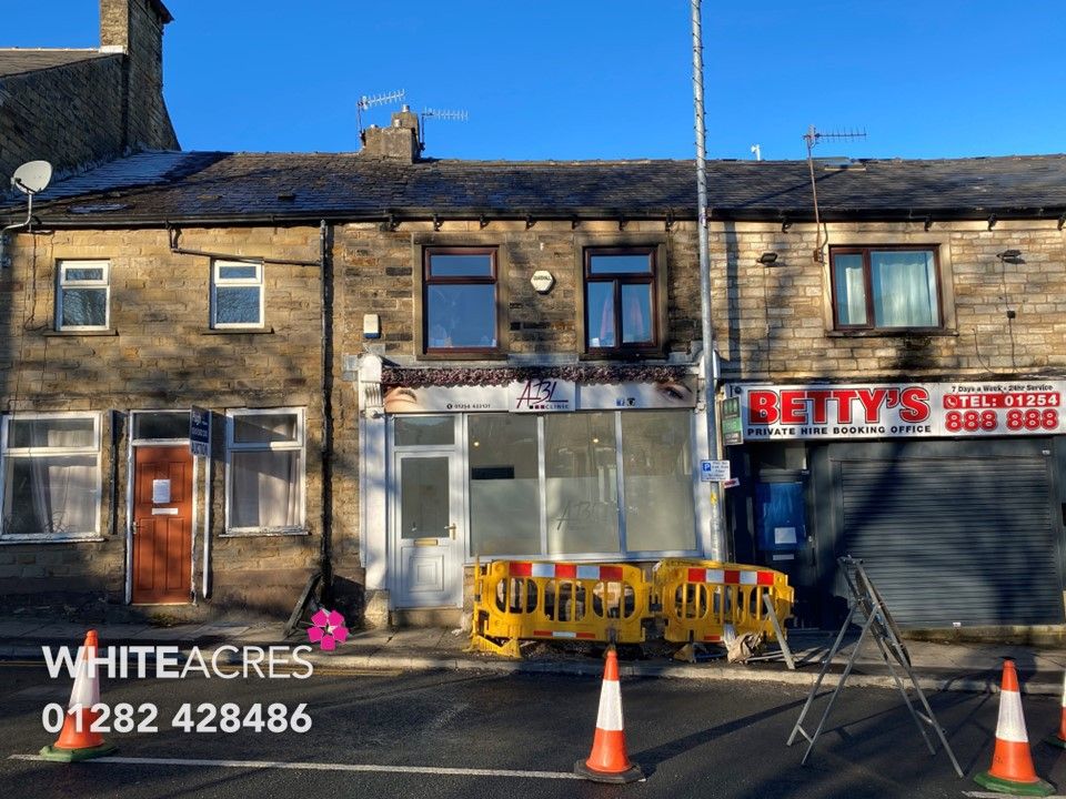 Retail premises to let in Ground Floor & Retail Premises, 232 Union