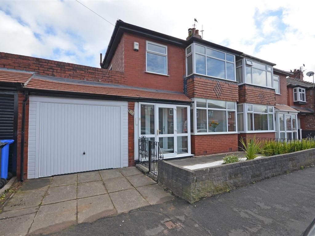 3 bed property for sale in Wilshaw Grove, AshtonUnderLyne OL7 Zoopla