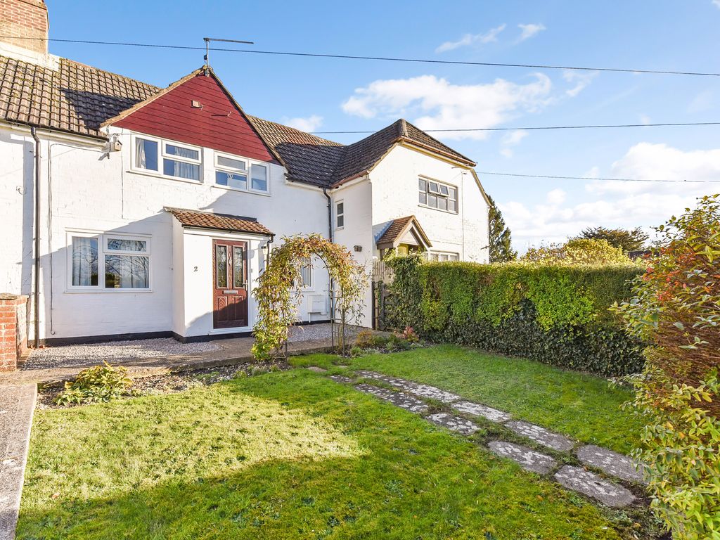 3 bed terraced house to rent in Shipley Road, Twyford, Winchester SO21