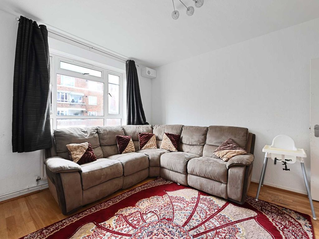 India Way, White City, London W12  