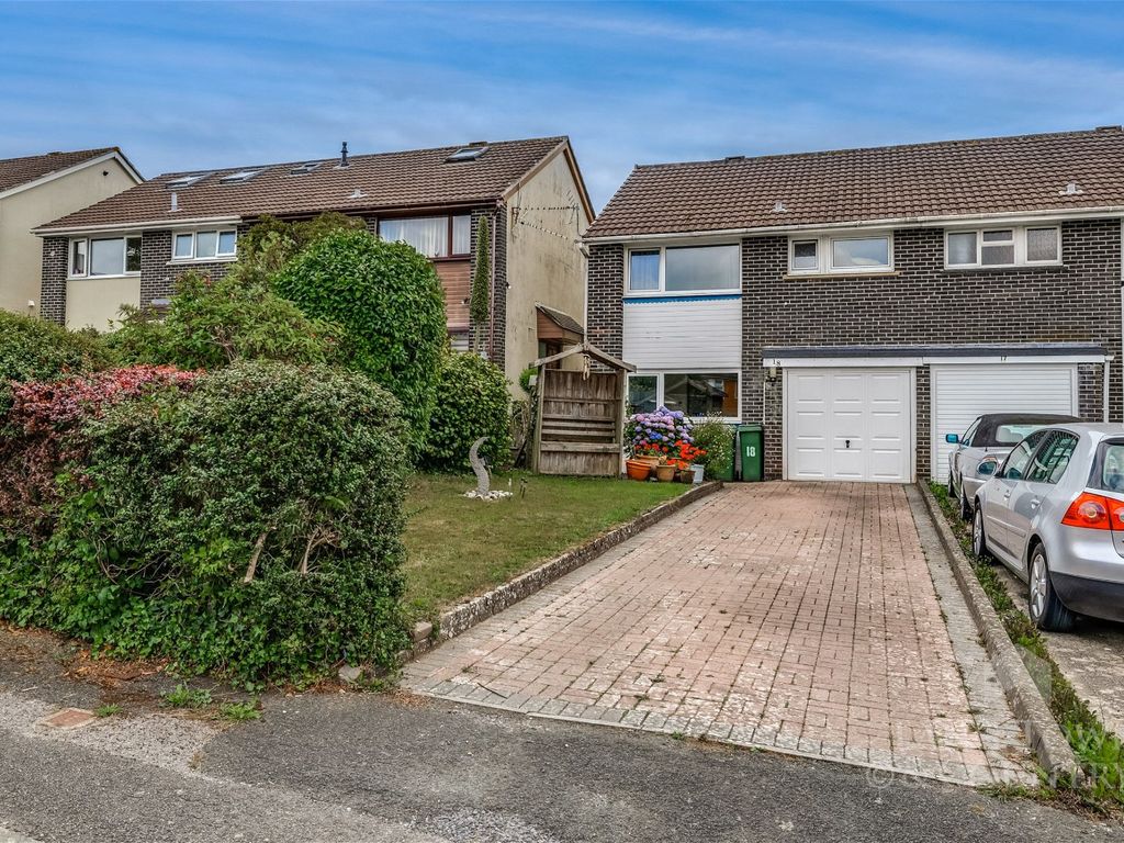 3 bed semidetached house for sale in Goswela Gardens, Goosewell