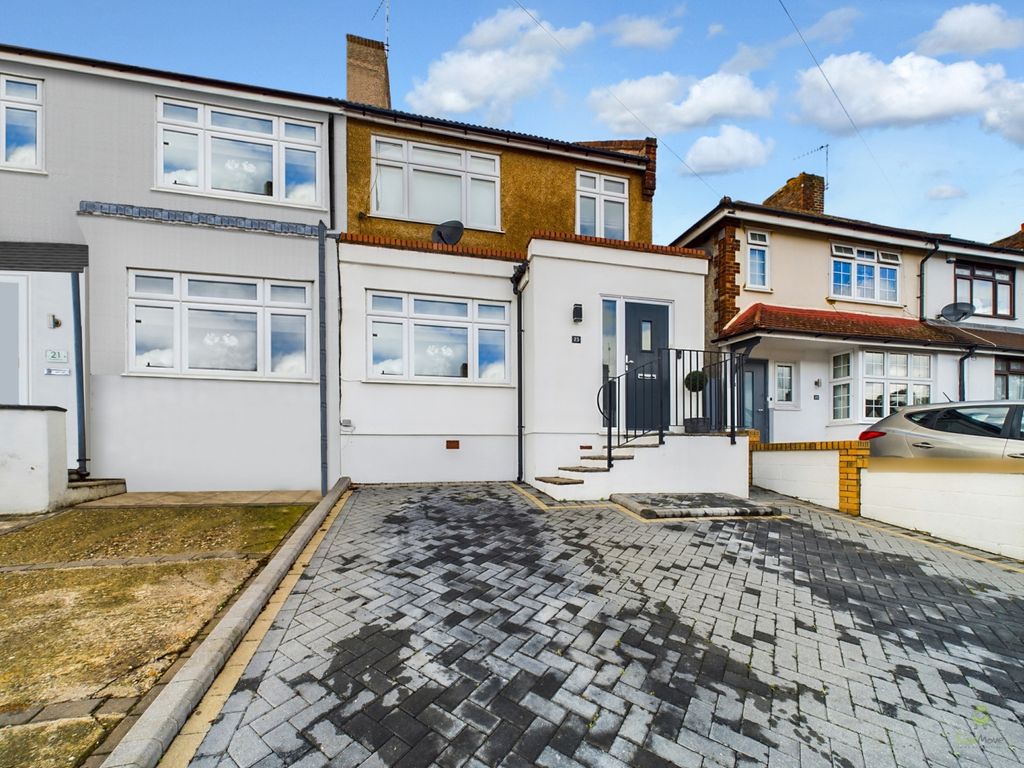 4 bed terraced house for sale in Grove Road, Bexleyheath DA7, £500,000