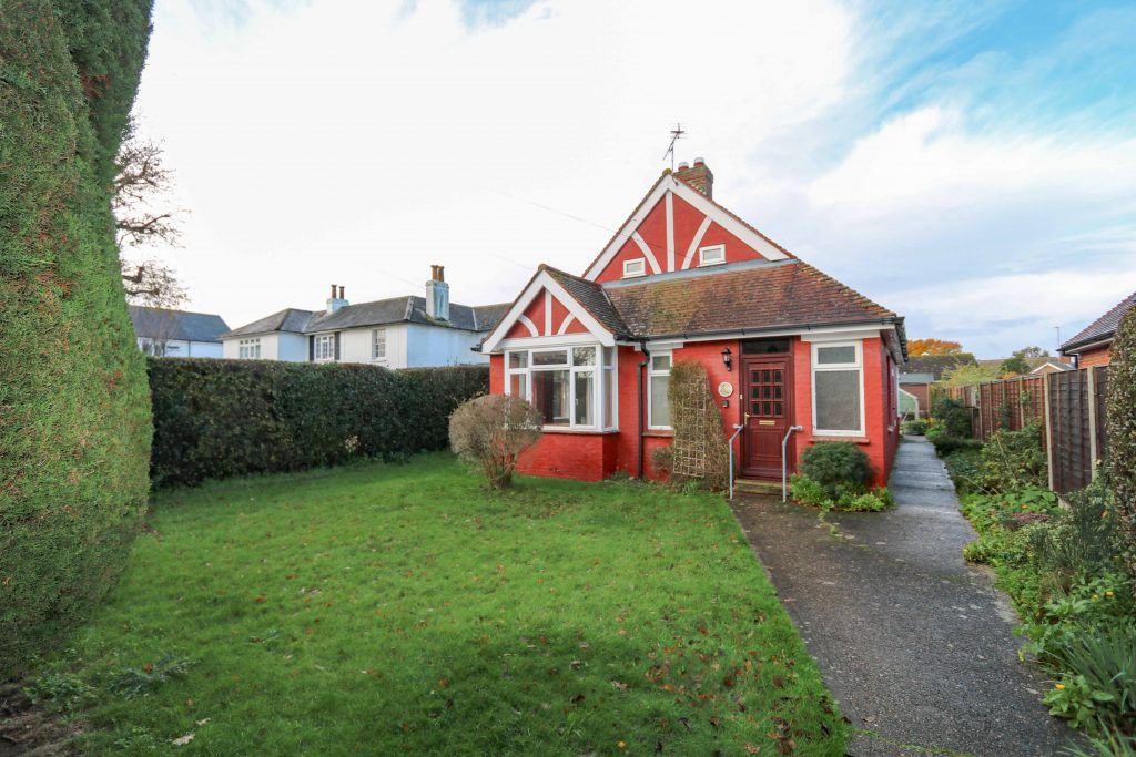 3 bed detached bungalow for sale in South Road, Hayling Island PO11 Zoopla