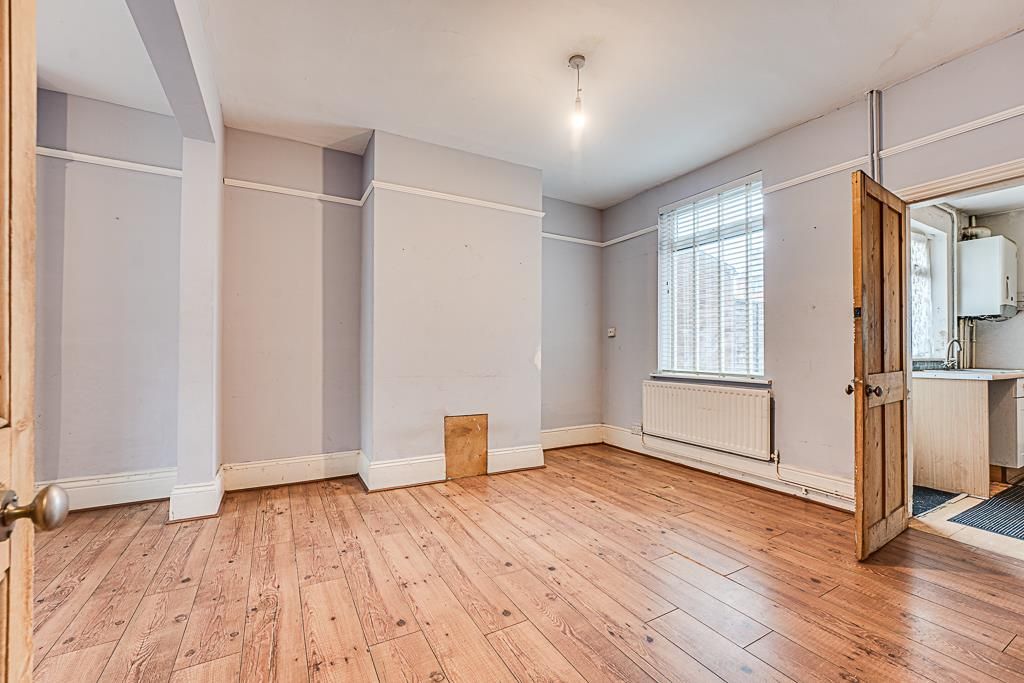 3 bed terraced house for sale in Pollard Street, Kettering NN16, £