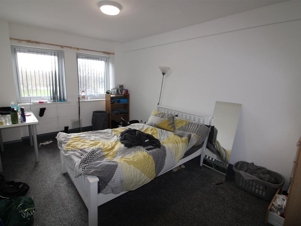 3 bed flat to rent in Trent Bridge Buildings, West Bridgford