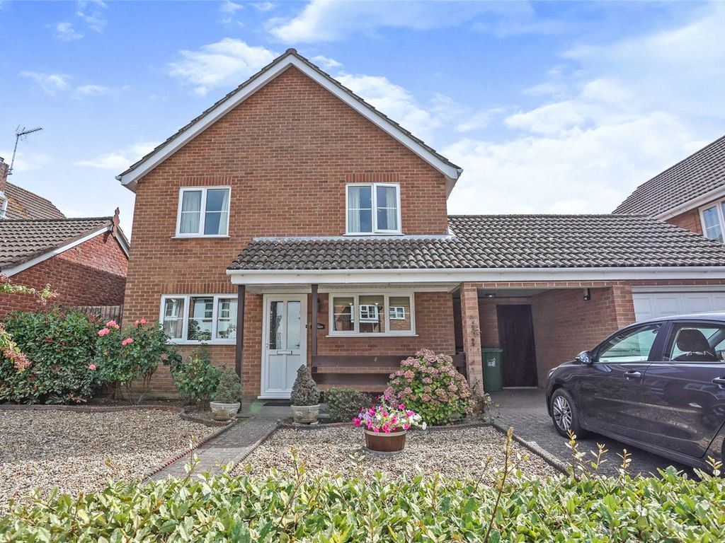 4 bed detached house for sale in St. Margarets Gardens, Hoveton