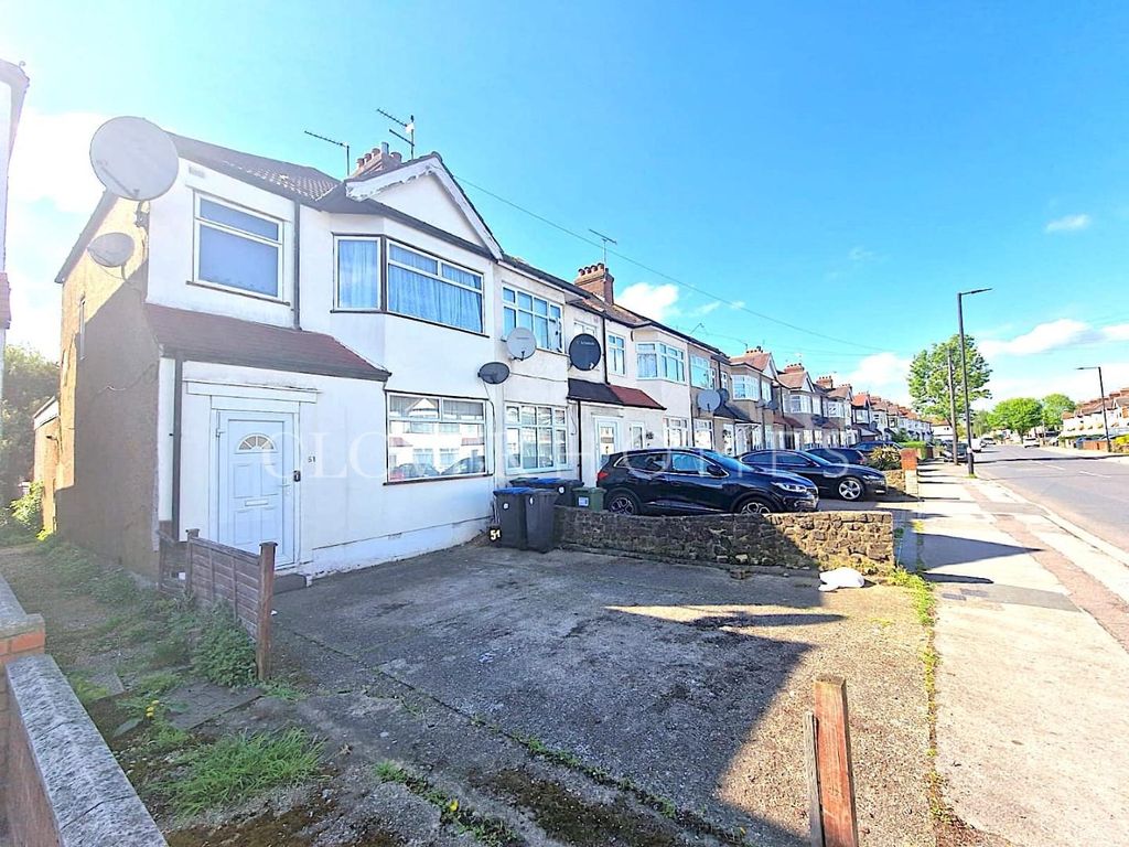3 bed end terrace house for sale in Newbury Avenue, Enfield EN3 Zoopla
