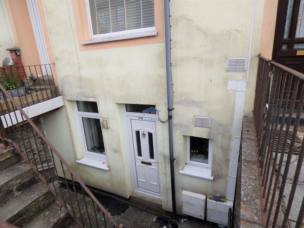 1 bed flat to rent in Adare Street, Ogmore Vale, Bridgend . CF32 Zoopla