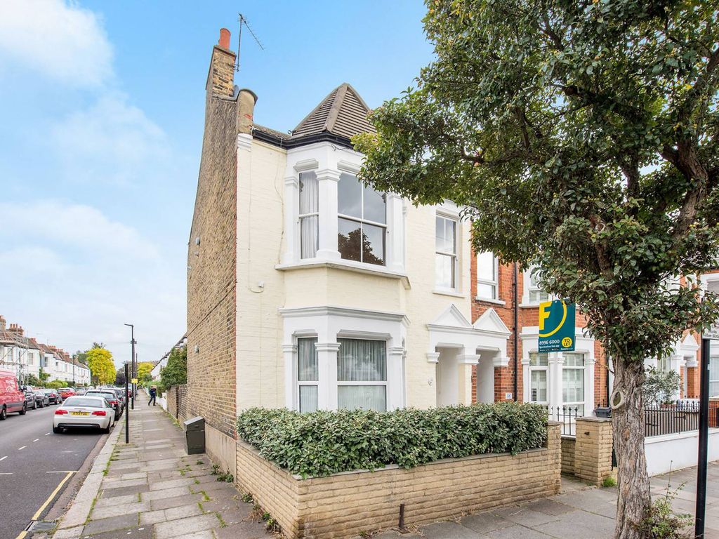2 bed flat for sale in Eastbury Grove, Glebe Estate, London W4 Zoopla