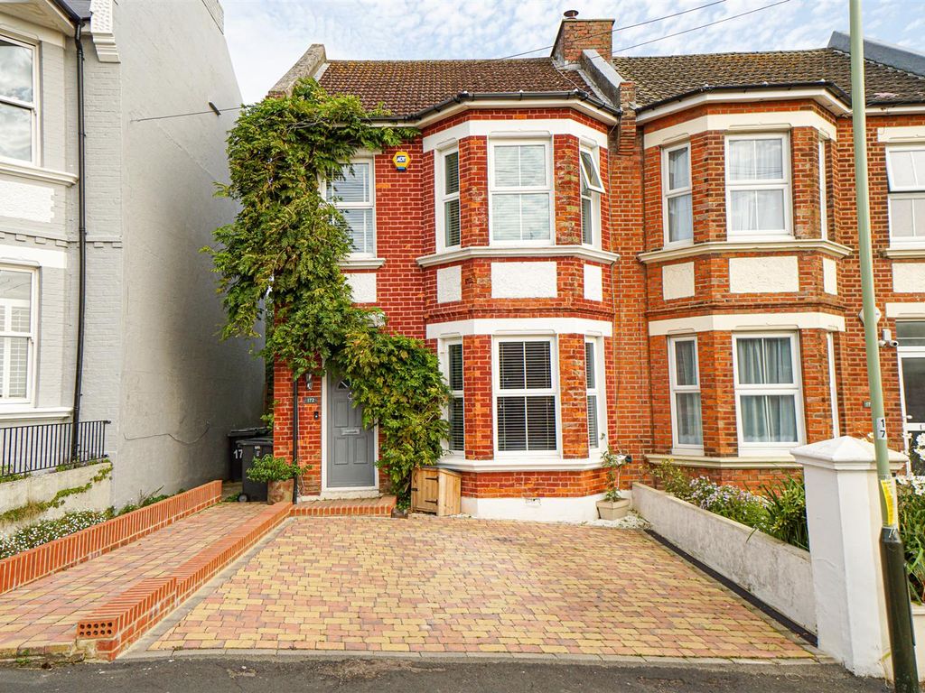 3 bed semidetached house for sale in Athelstan Road, Hastings TN35, £