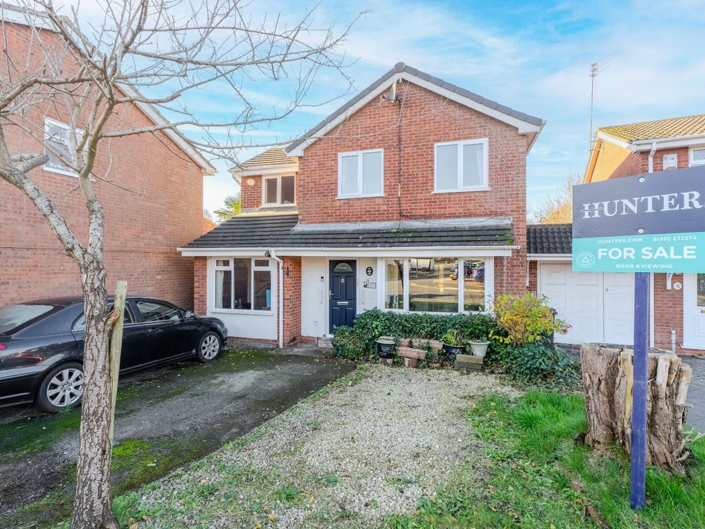 4 bed detached house for sale in Bridgewater Drive, Coseley, Bilston