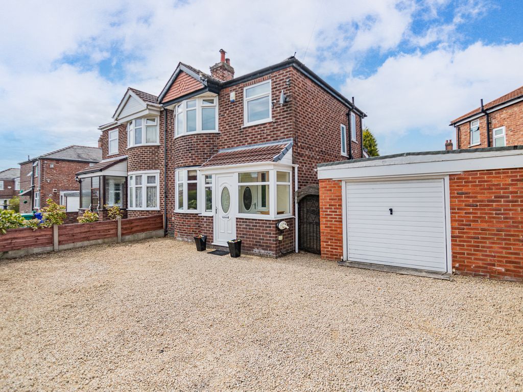 3 bed semidetached house to rent in Ringwood Avenue, Manchester M12