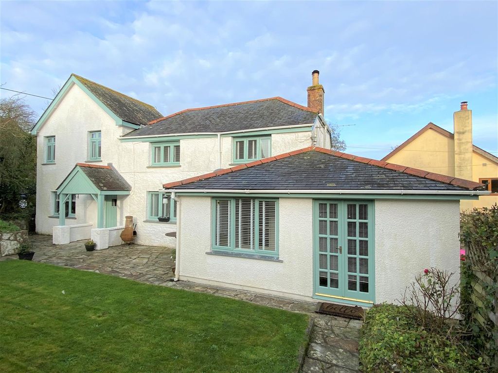 4 bed property to rent in Halt Road, St. Newlyn East, Newquay TR8 Zoopla