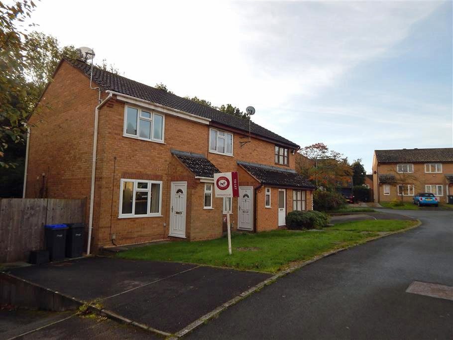 2 bed end terrace house to rent in Shropshire Close, Fugglestone Red