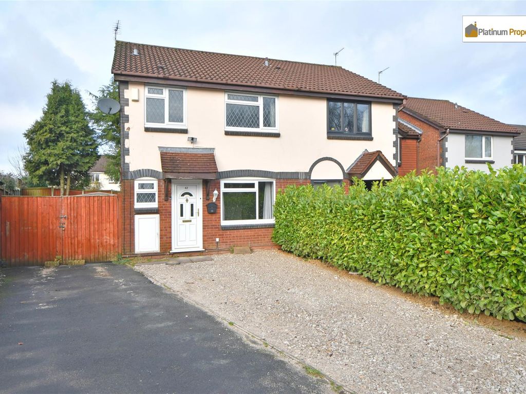 3 bed town house for sale in Falcon Road, Meir Park ST3, £200,000 Zoopla