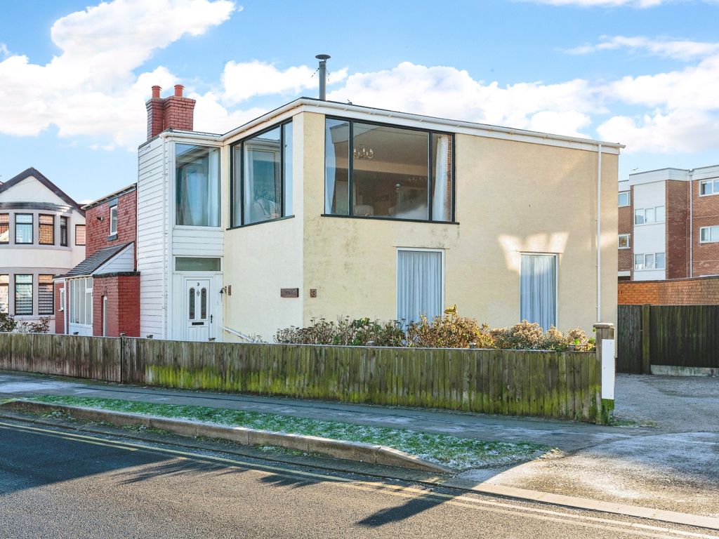 5 bed detached house for sale in Shore Road, ThorntonCleveleys