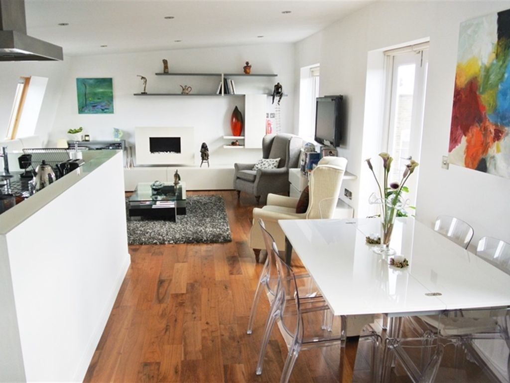 Penthouse A, The Chesterfields, King Henrys Road, Primrose Hill NW3  