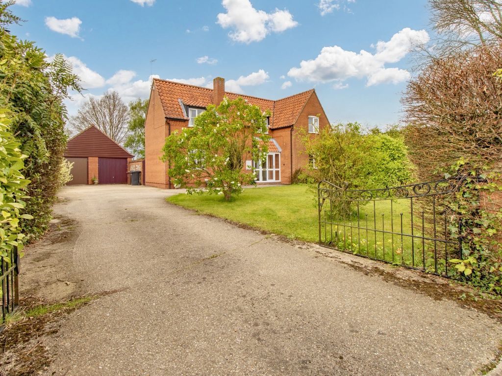 3 bed detached house for sale in Chapel Lane, Beeston, King's Lynn