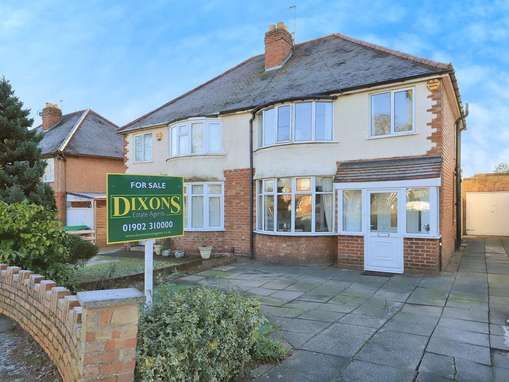 3 bed semidetached house for sale in Lawnswood Avenue, Tettenhall