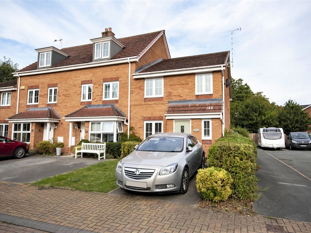 4 bed semidetached house for sale in Jackson Avenue, Nantwich CW5 Zoopla