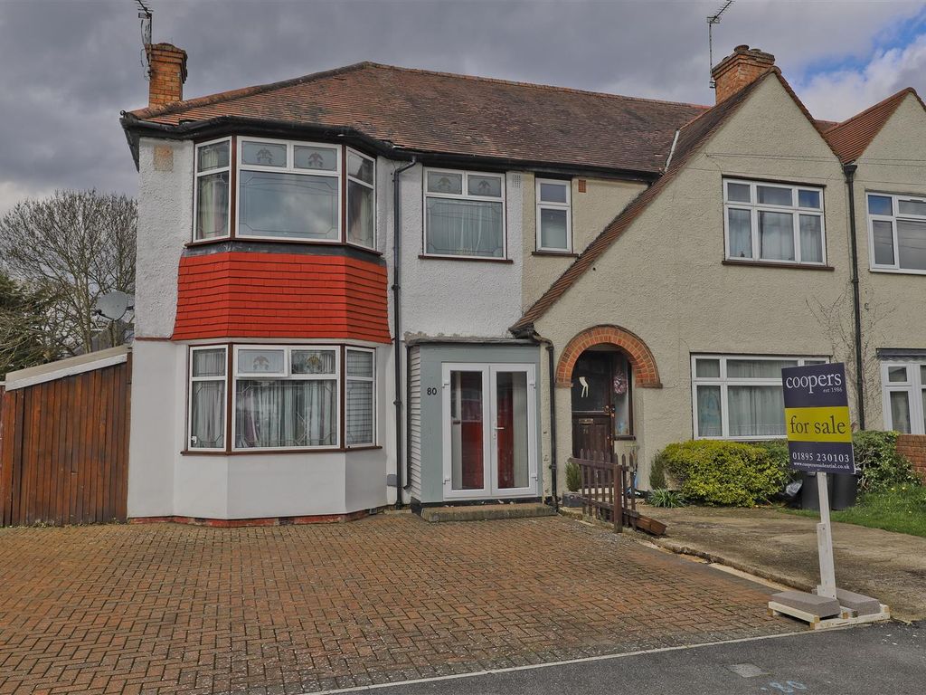 3 bed semidetached house for sale in Victoria Avenue, Hillingdon UB10