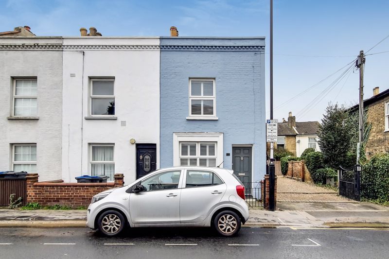 2 bed end terrace house for sale in Gloucester Road, Croydon CR0 Zoopla